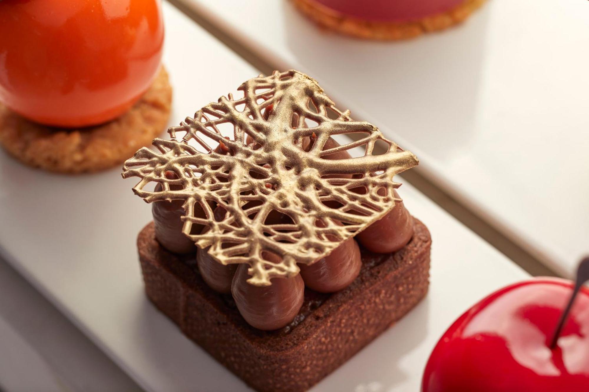 Отель Mandarin Oriental, Сантьяго Экстерьер фото A chocolate snowflake