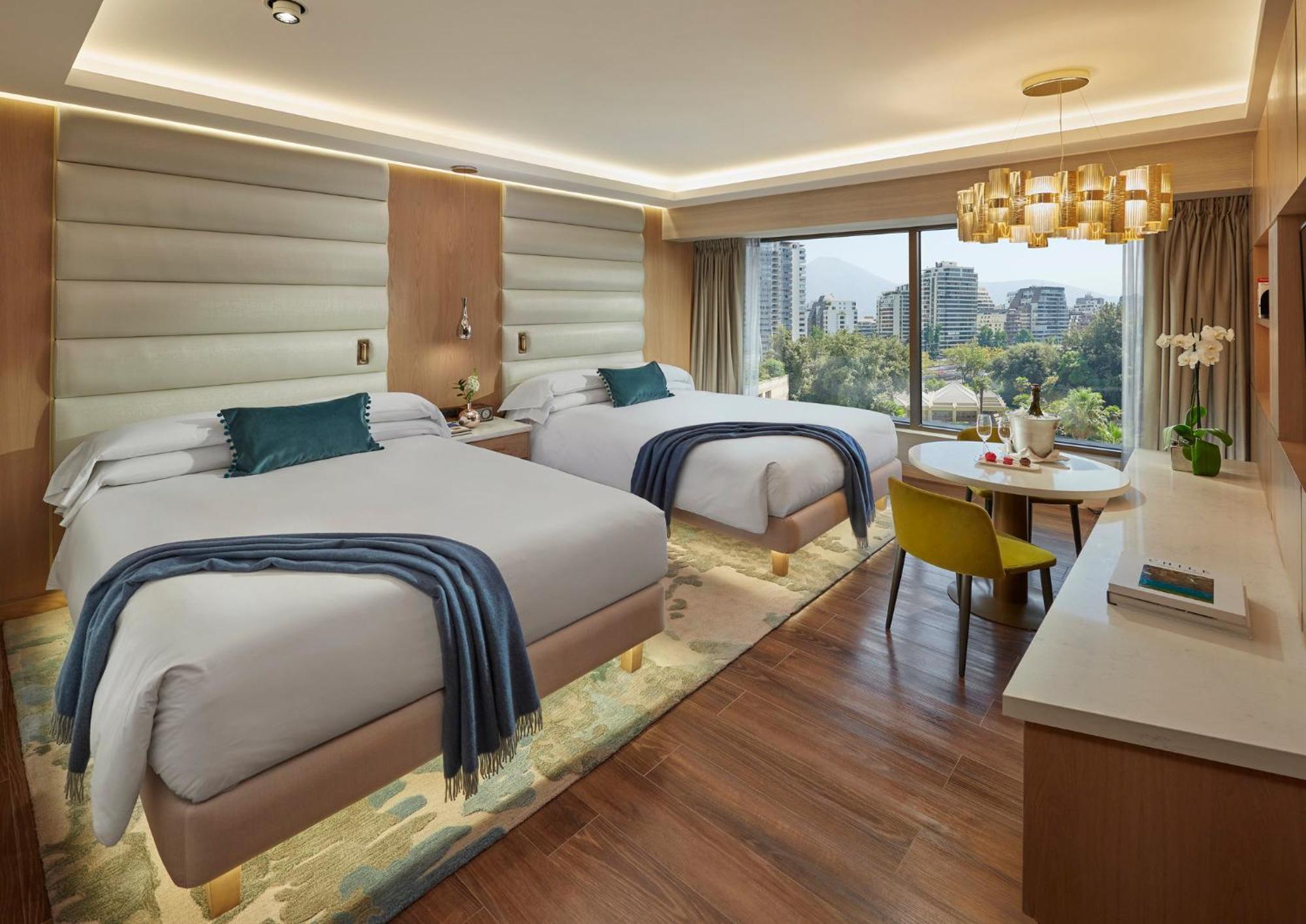 Отель Mandarin Oriental, Сантьяго Экстерьер фото