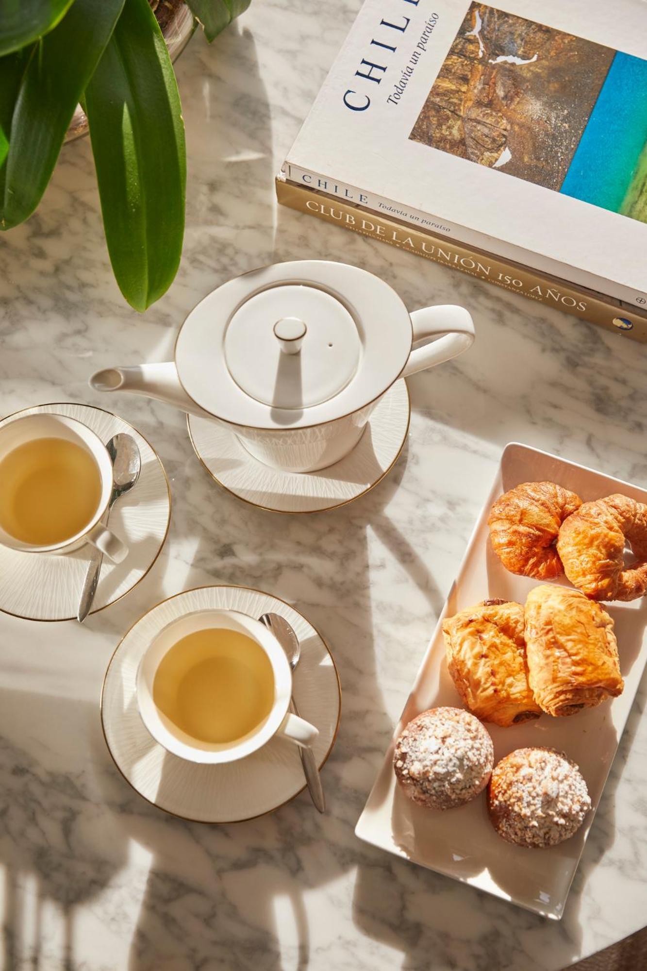 Отель Mandarin Oriental, Сантьяго Экстерьер фото Afternoon tea at the Ritz